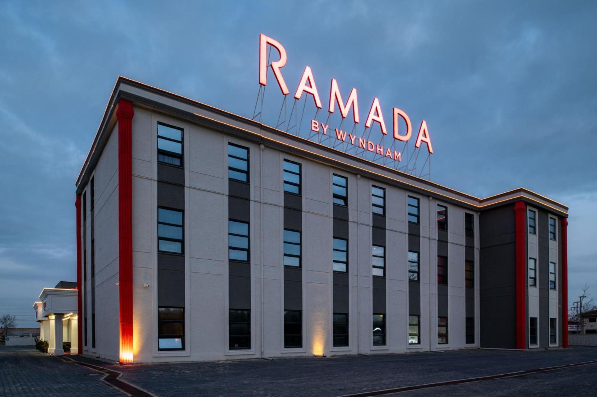 伯萨 Ramada By Wyndham Karacabey酒店 外观 照片